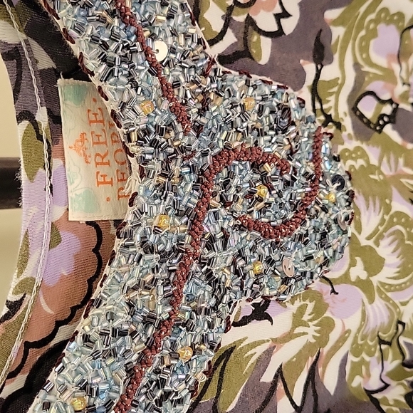 Free People mini dress XS spaghetti strap, beaded neckline, purple/green floral - Picture 5 of 9